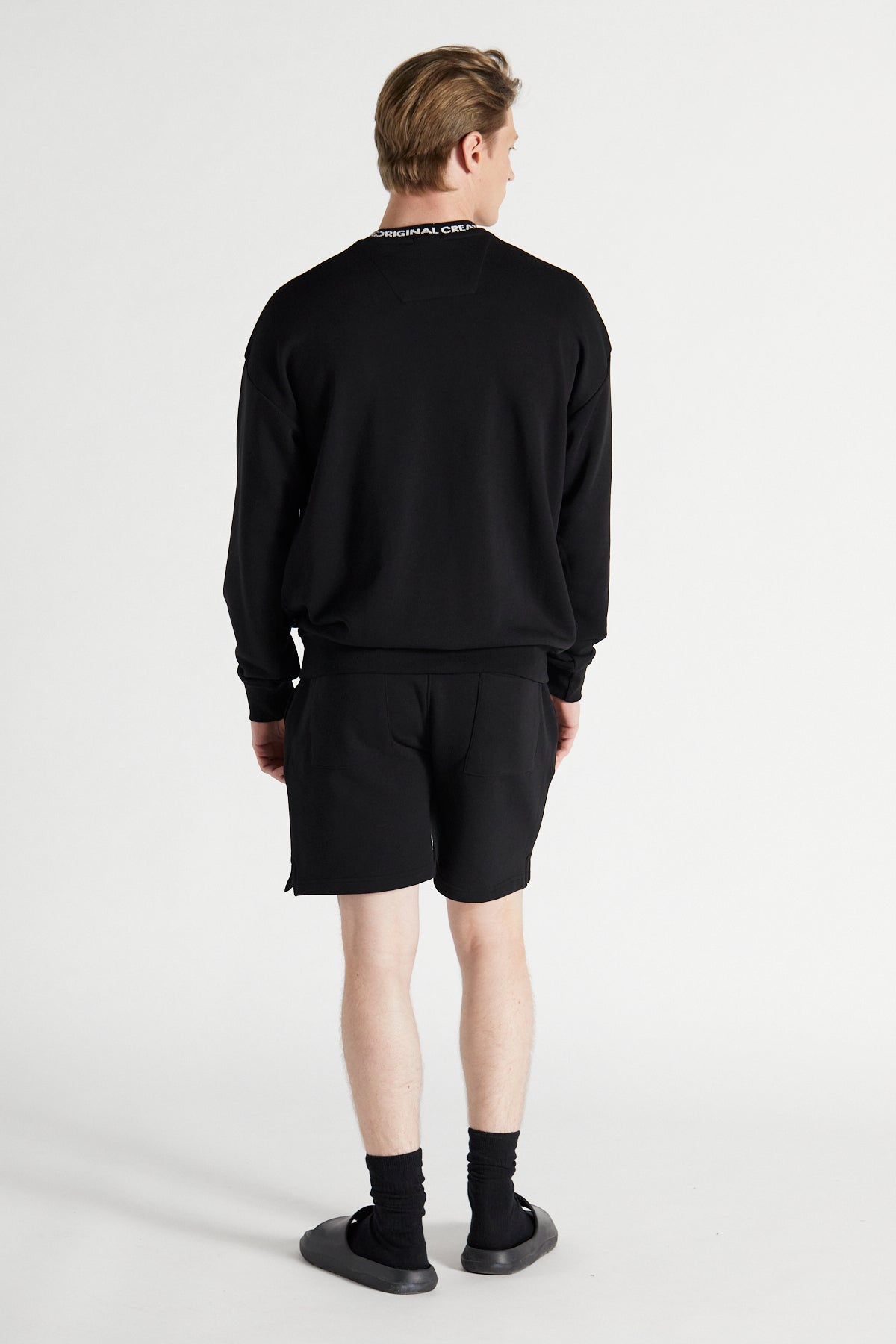 Tour Sweatshirt - Jet Black