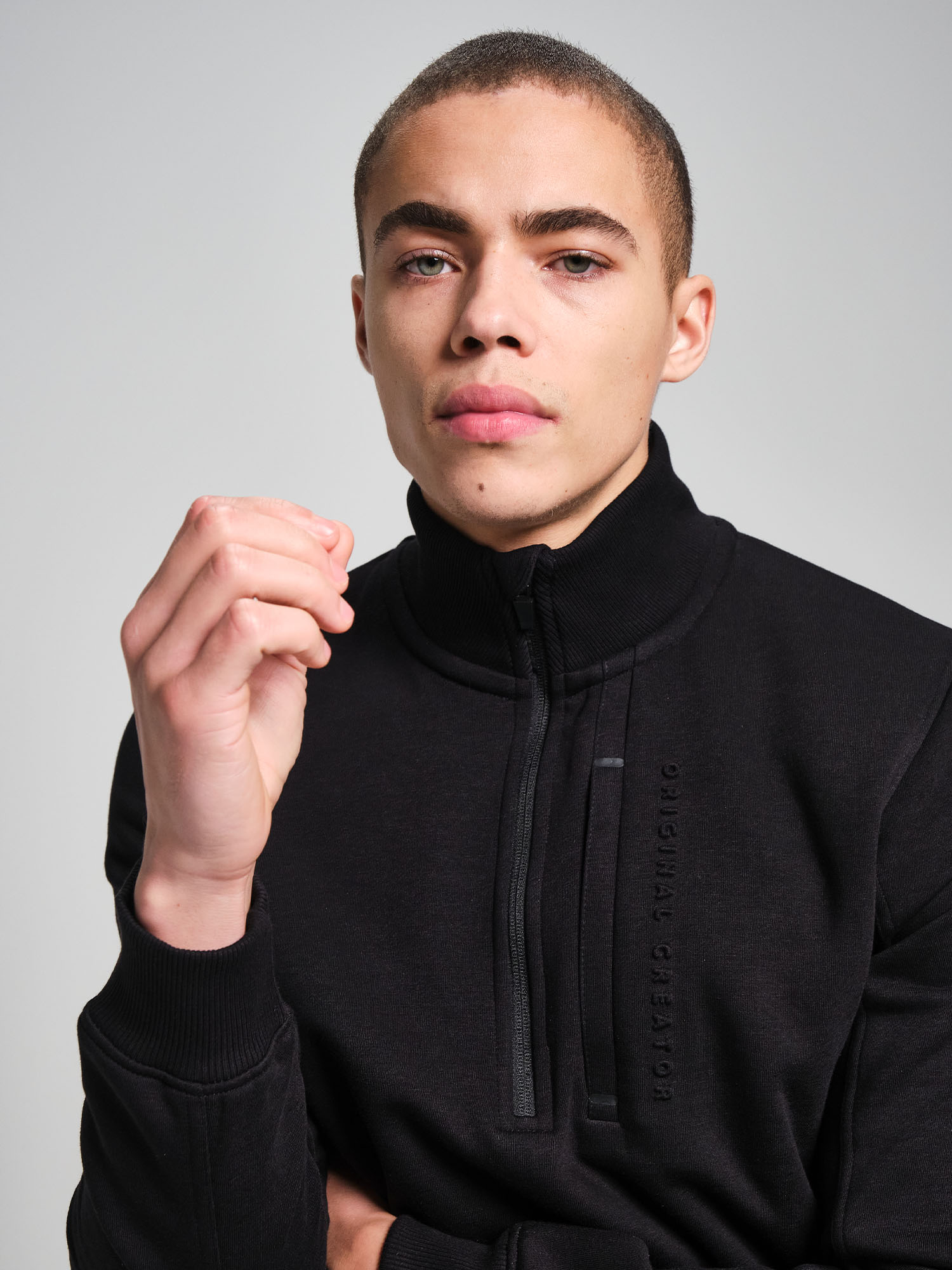Half Zip - Black