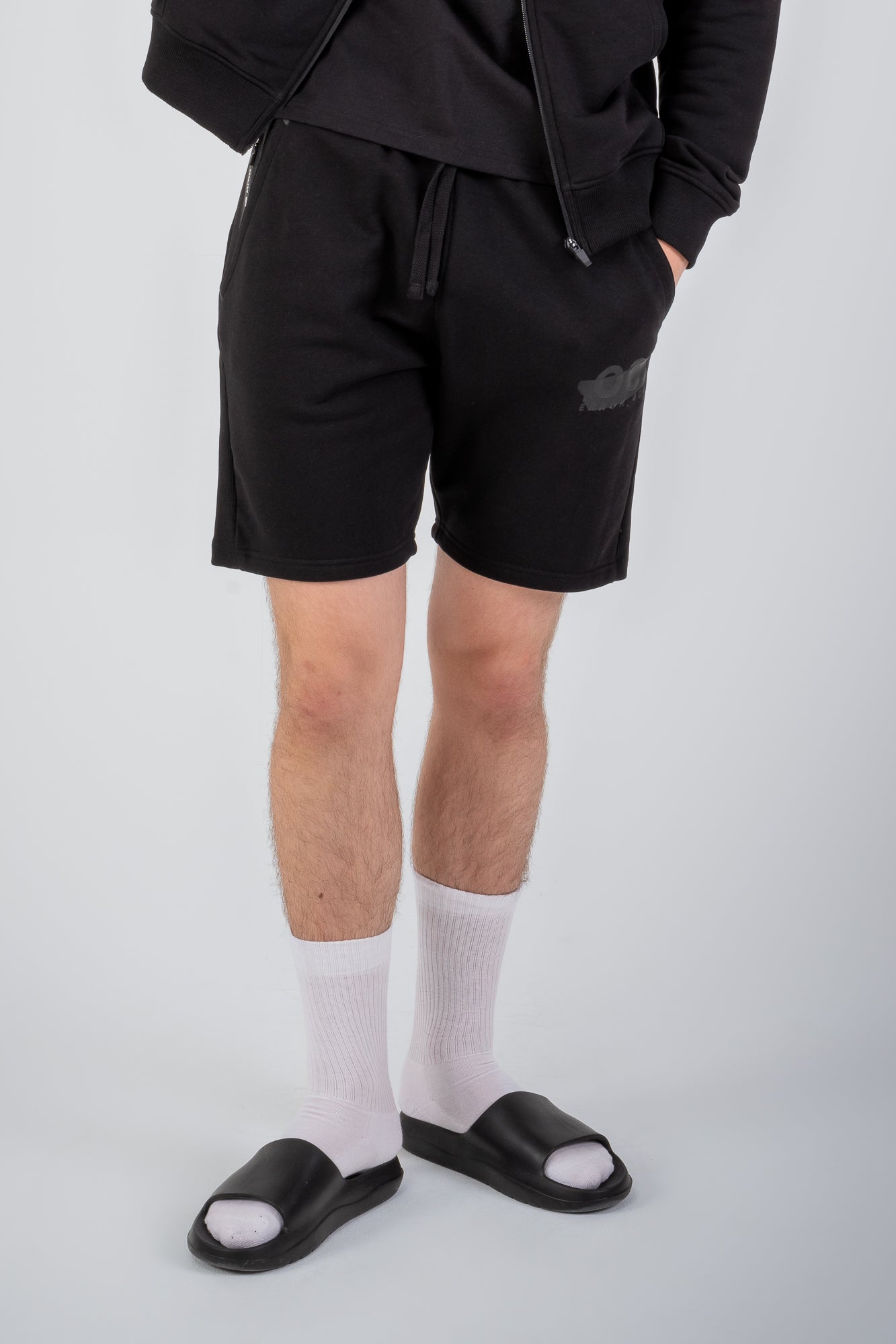 Error_404 Shorts - Jet Black