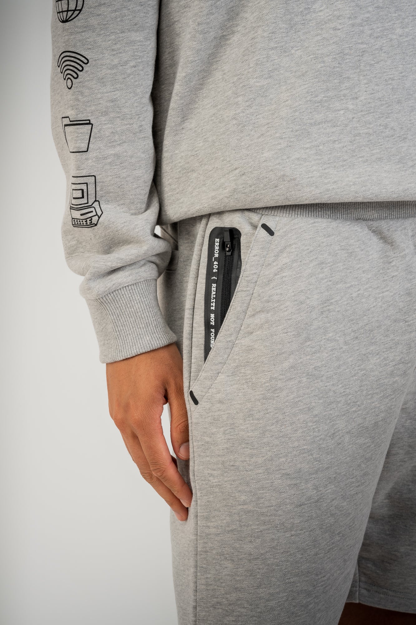 Globe Shorts - Granite Grey