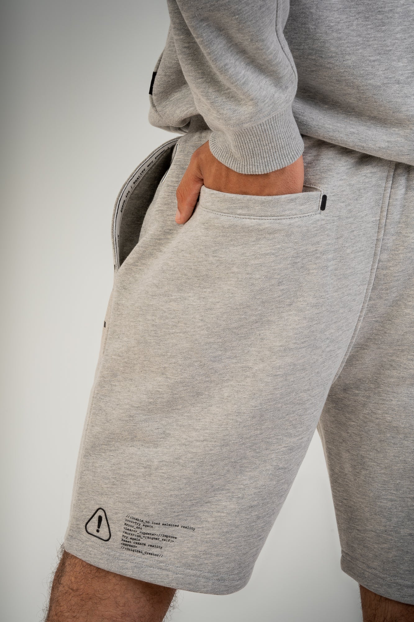 Globe Shorts - Granite Grey