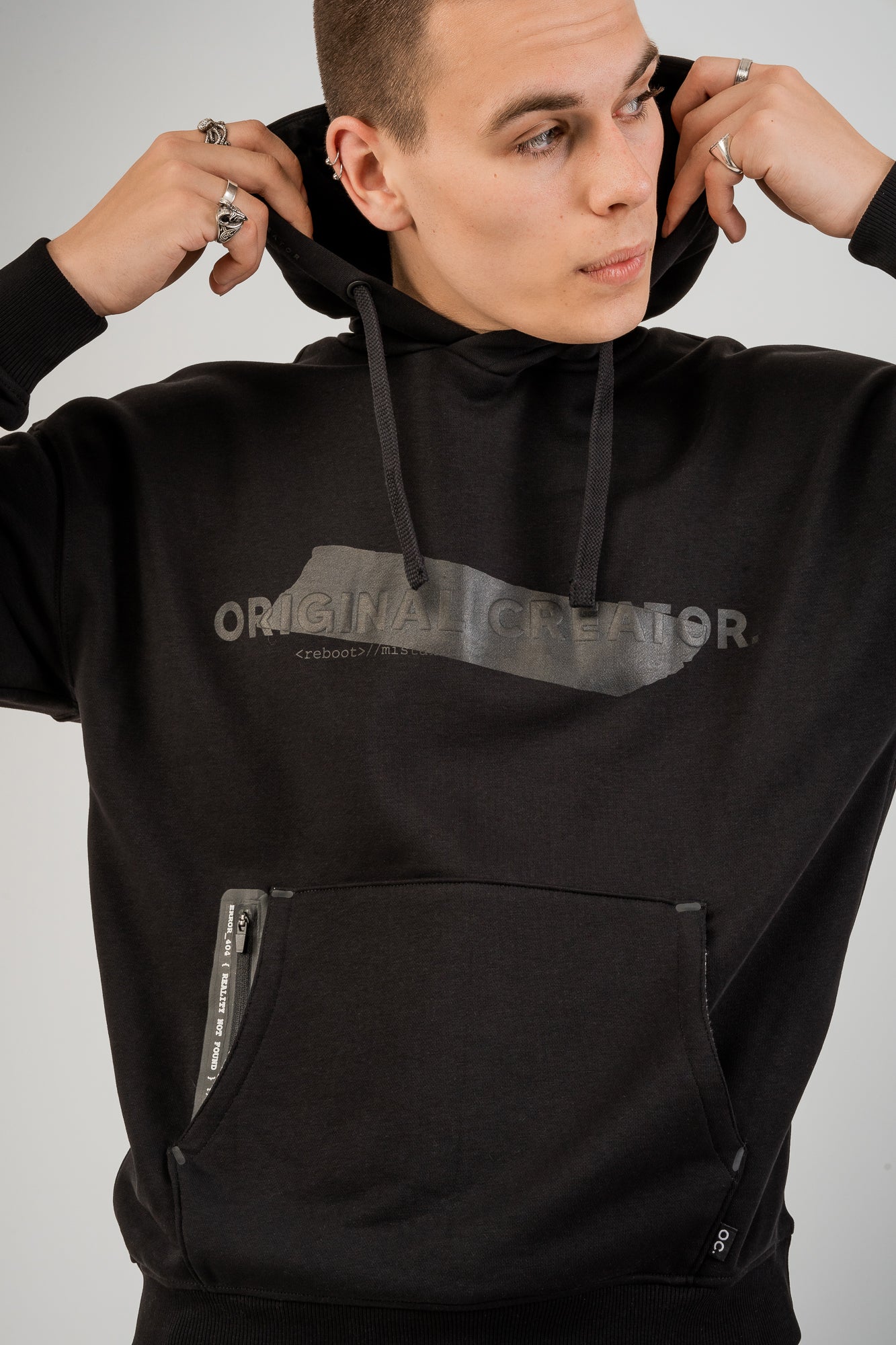 Error_404 Hoodie - Jet Black