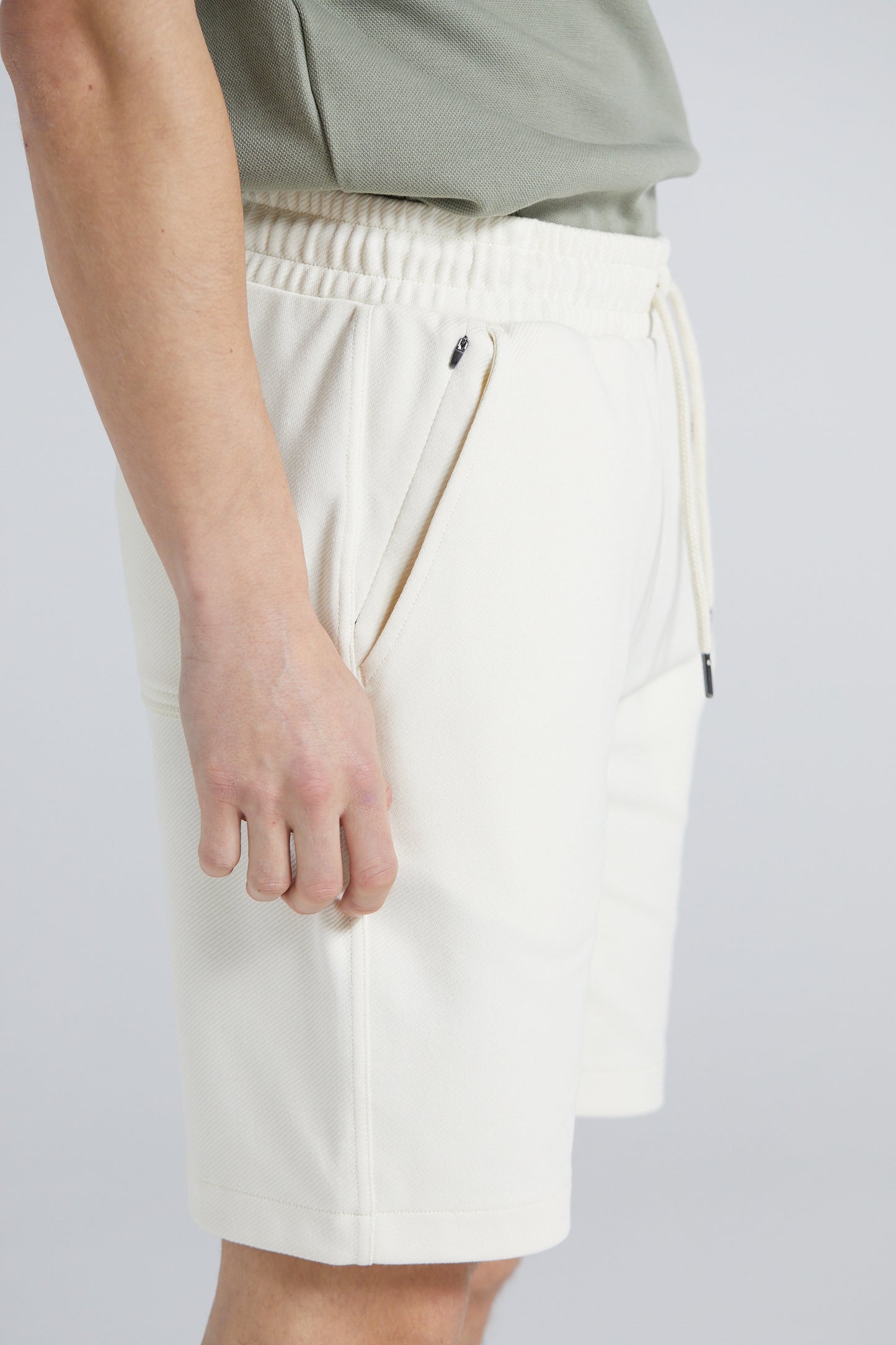 Smart Travel Shorts - Off White