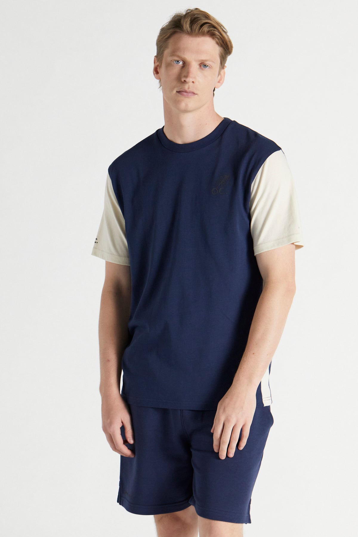 Colour Block T-shirt - Midnight Blue